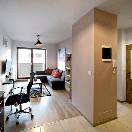 Airport Okecie Klobucka P&O Serviced Apartments Варшава Екстер'єр фото