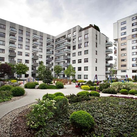 Airport Okecie Klobucka P&O Serviced Apartments Варшава Екстер'єр фото